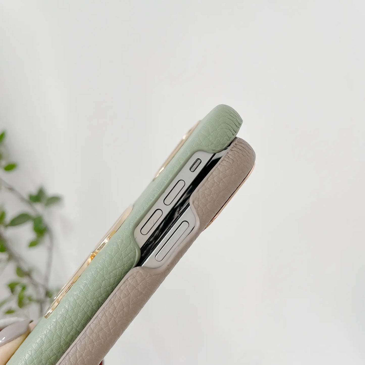 Luxe Strap PU Leather Case for iPhone 14/15